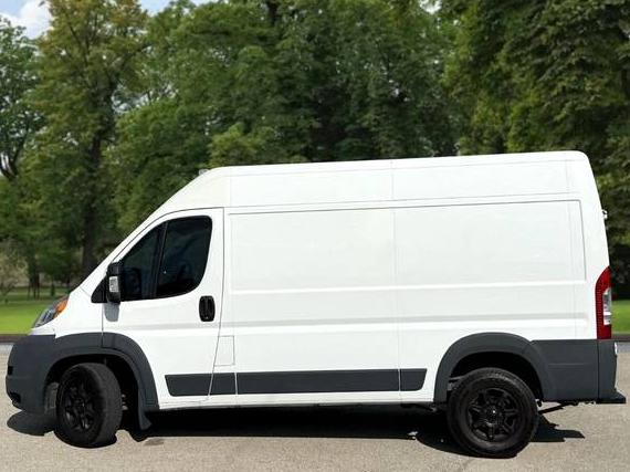 RAM PROMASTER 1500 2018 3C6TRVBG8JE124267 image